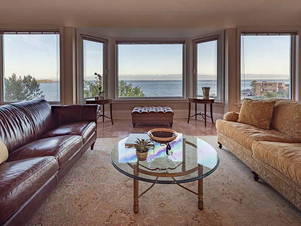 King George273 Livingroom