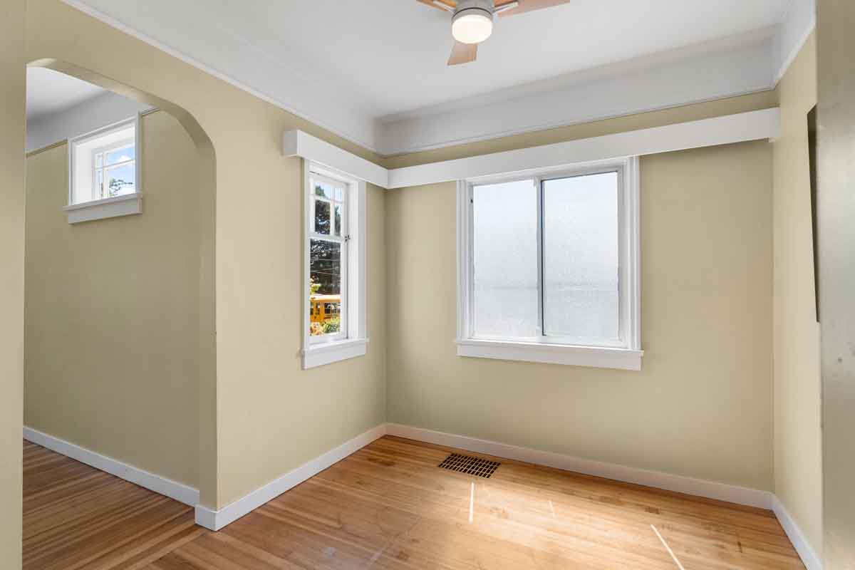 2530 Blackwood 11