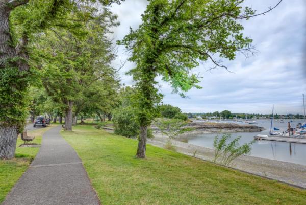 Waterfront walkway on Beach Drive in Oak Bay